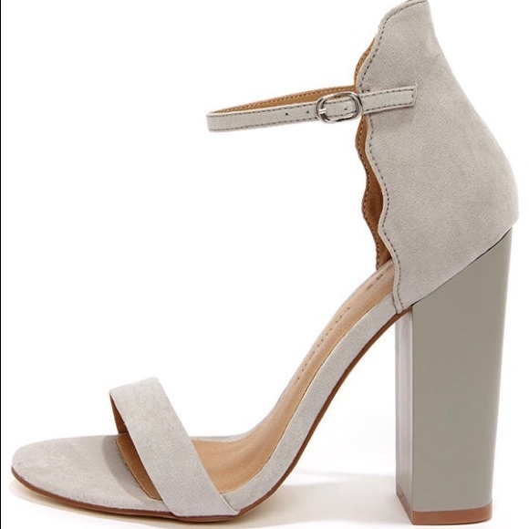 NIB Chinese Laundry Sea Breeze Micro Suede Sandal - Picture 4 of 8